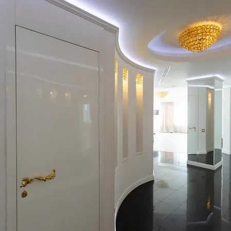 Apartment Golden Of Arcadia Odessa